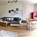 דירה Style